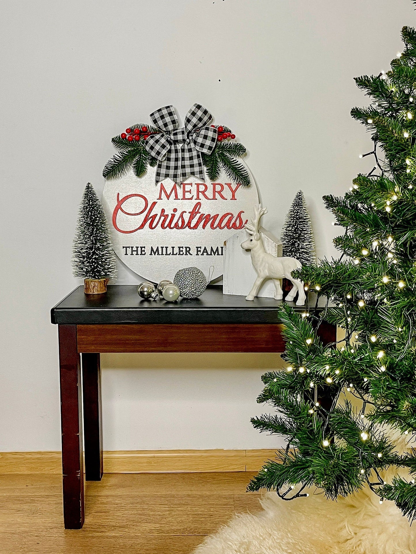 Personalized christmas family name sign, Wood name hanger, Christmas front door wreath, Last name christmas wreath, Christmas door decor