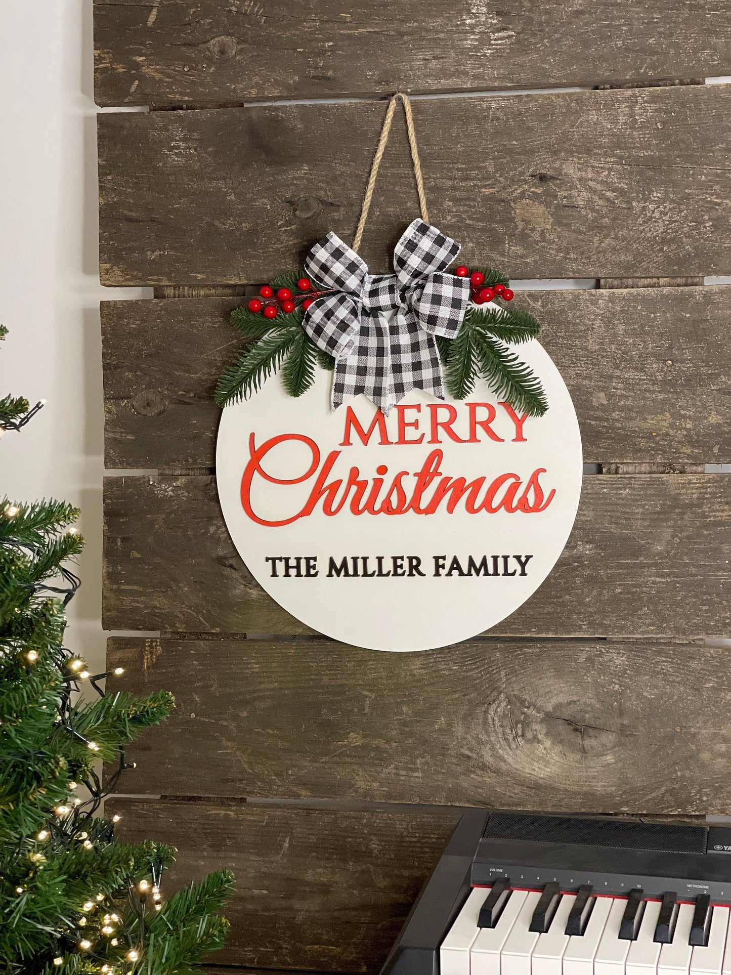Personalized christmas family name sign, Wood name sign, Christmas front door sign, Last name christmas wreath, Christmas door decor sign
